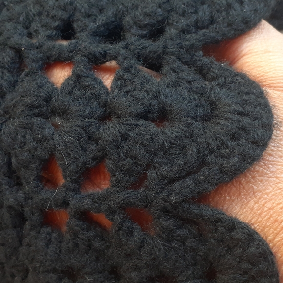 EUC DKNY black lambs wool tie waist KNIT skirt w/scalloped hem size S - Picture 10 of 10